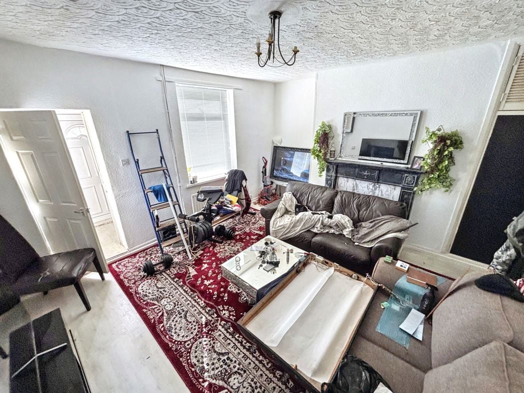 Property image 3 of 12