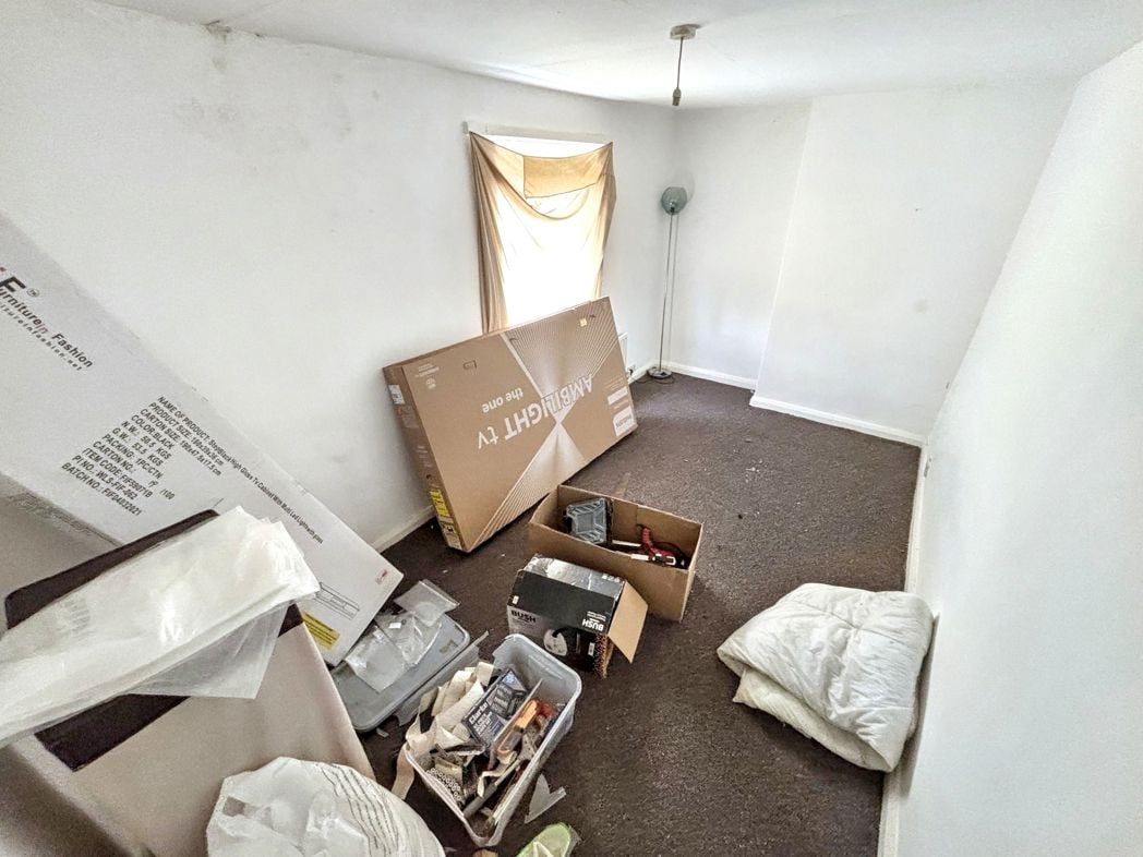 Property image 8 of 12