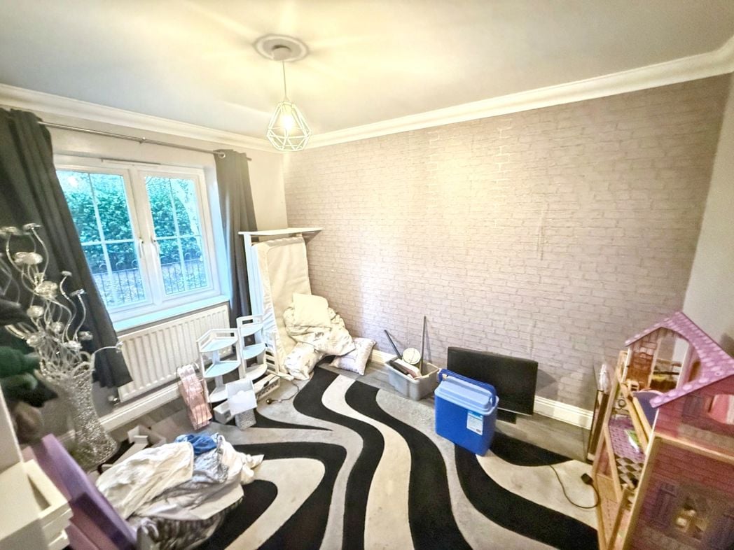 Property image 2 of 14