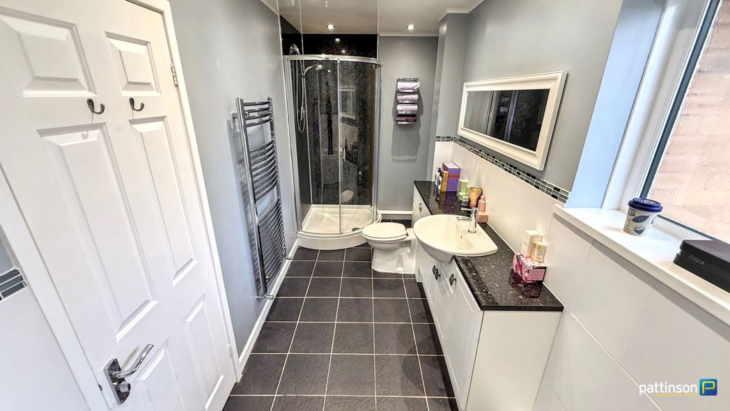 Property image 27 of 50