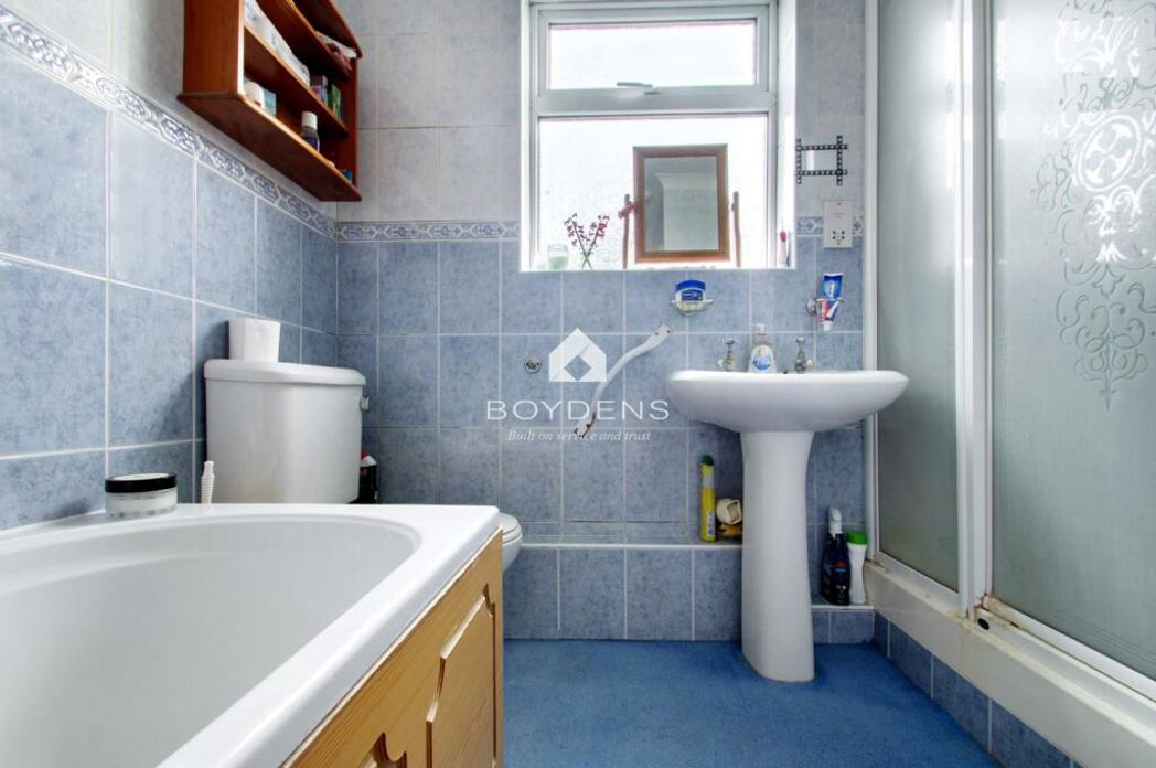 Property image 6 of 10