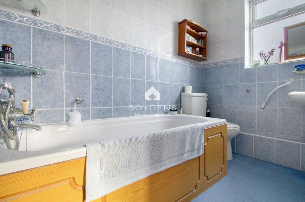 Property image 7 of 10