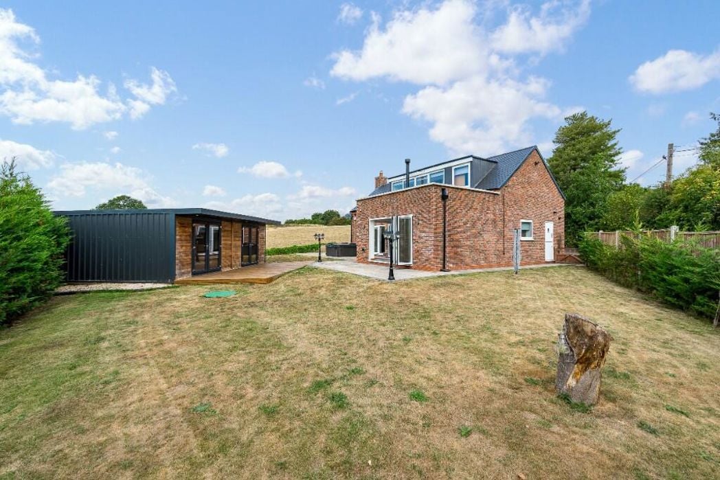 Property image 17 of 17