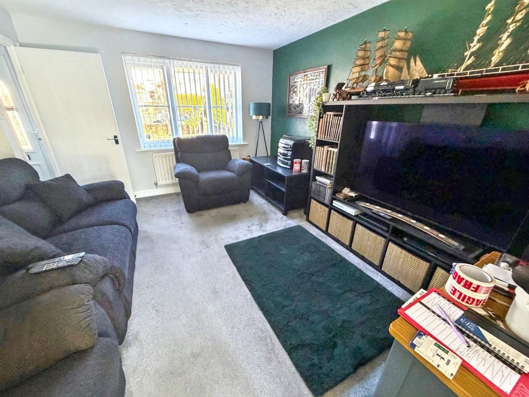 Property image 2 of 11