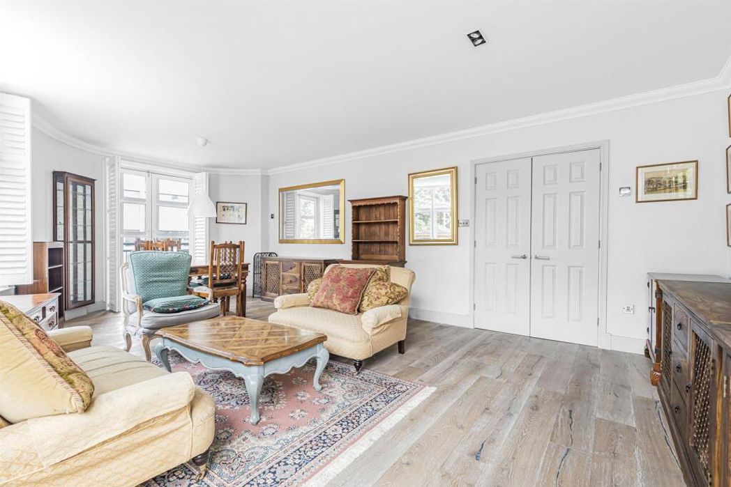 Property image 6 of 22