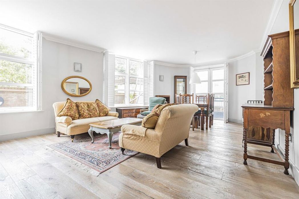 Property image 8 of 22