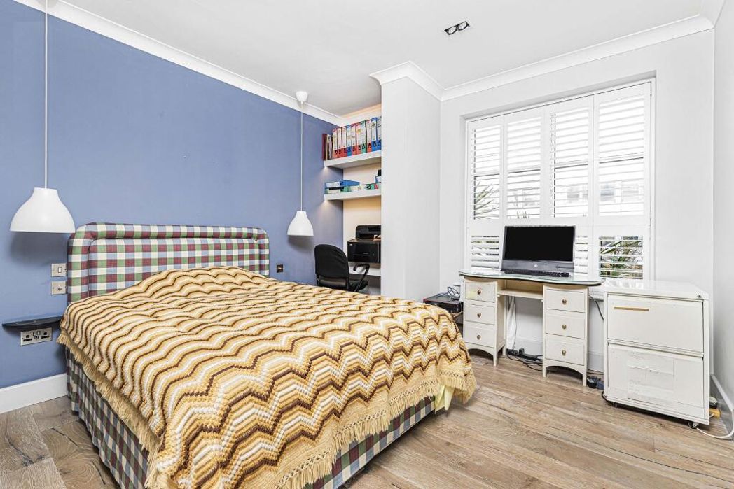 Property image 14 of 22
