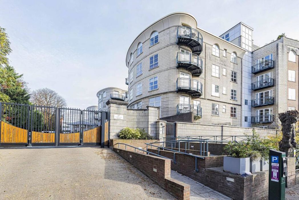 Property image 21 of 22