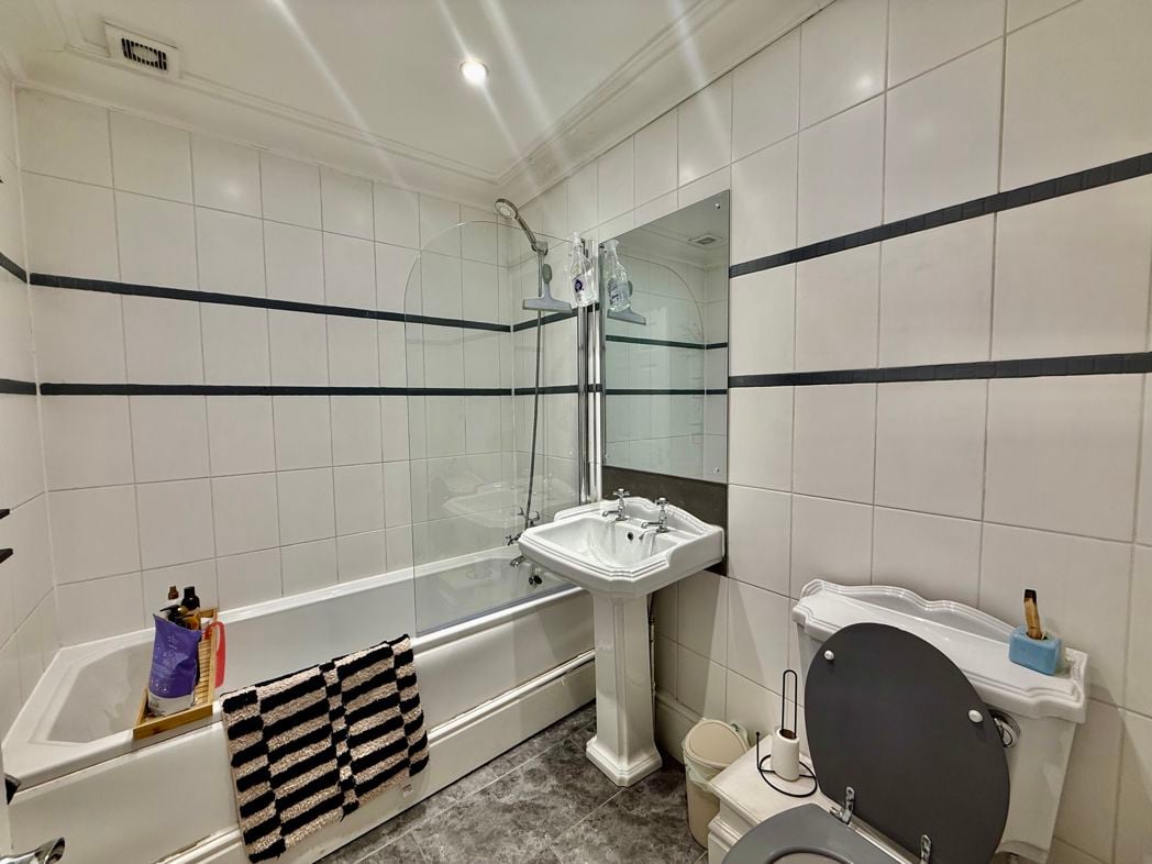 Flat 3, Liverpool, Merseyside, L8 2UP