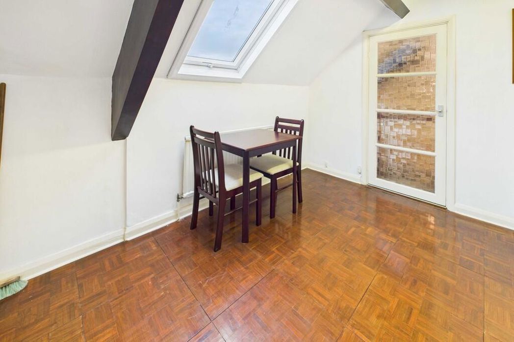 Flat 11 Abbotsford House, Grange-Over-Sands, Cumbria, LA11 7AP