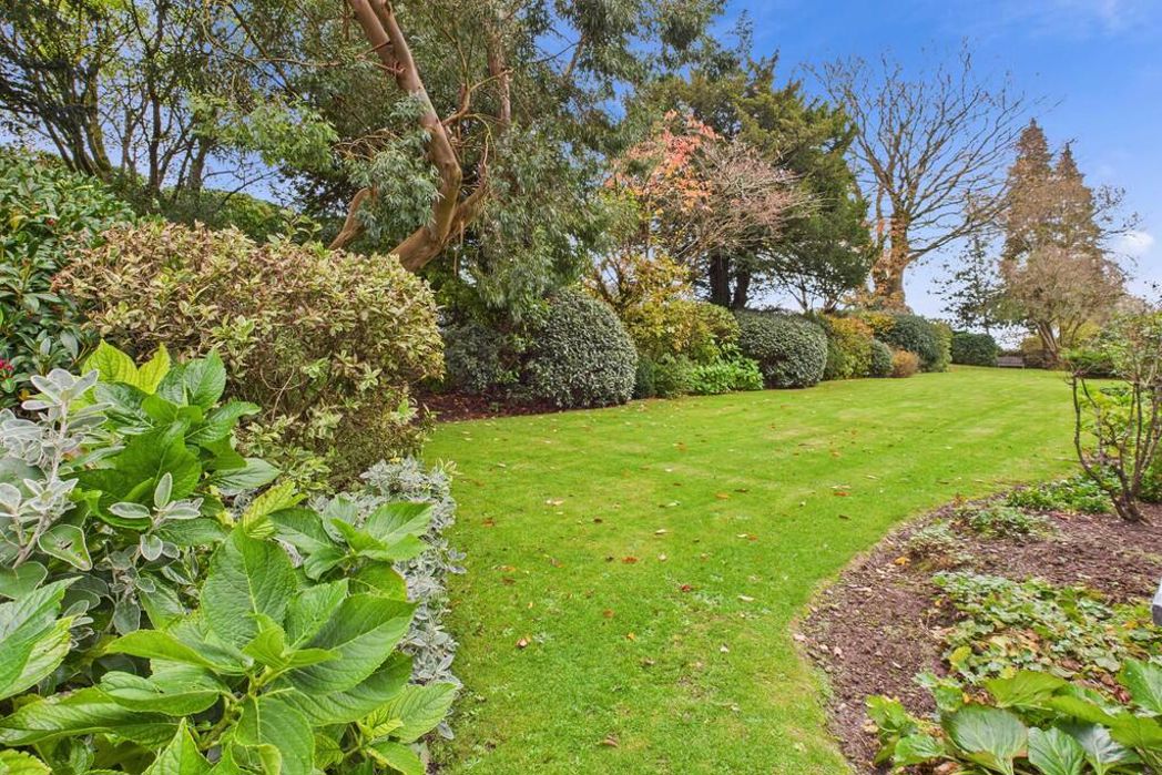 Flat 11 Abbotsford House, Grange-Over-Sands, Cumbria, LA11 7AP