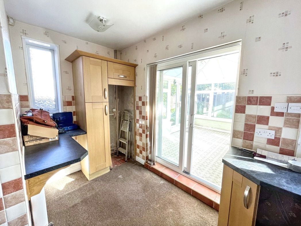 Property image 4 of 12