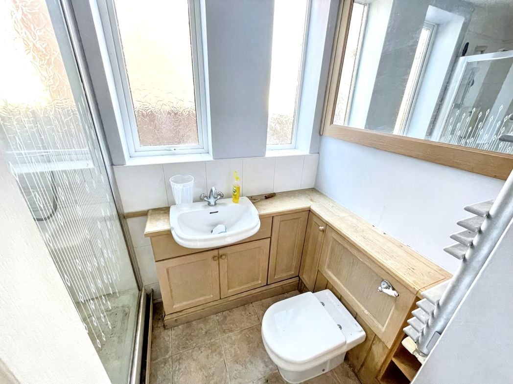 Property image 6 of 12
