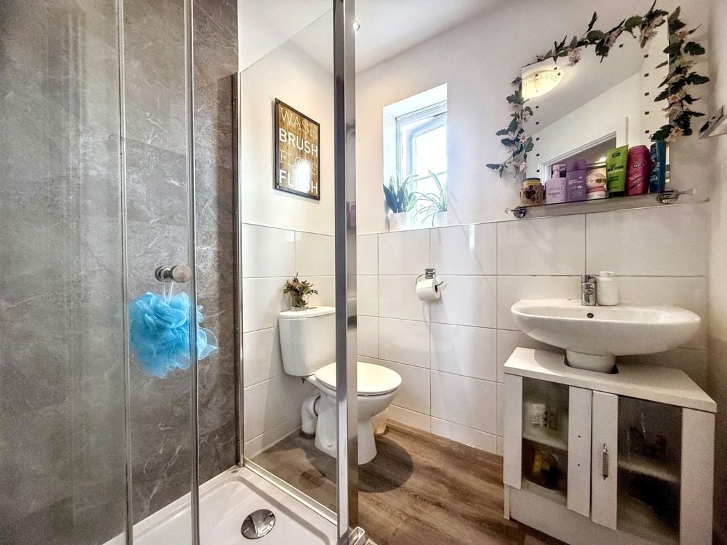 Property image 13 of 21