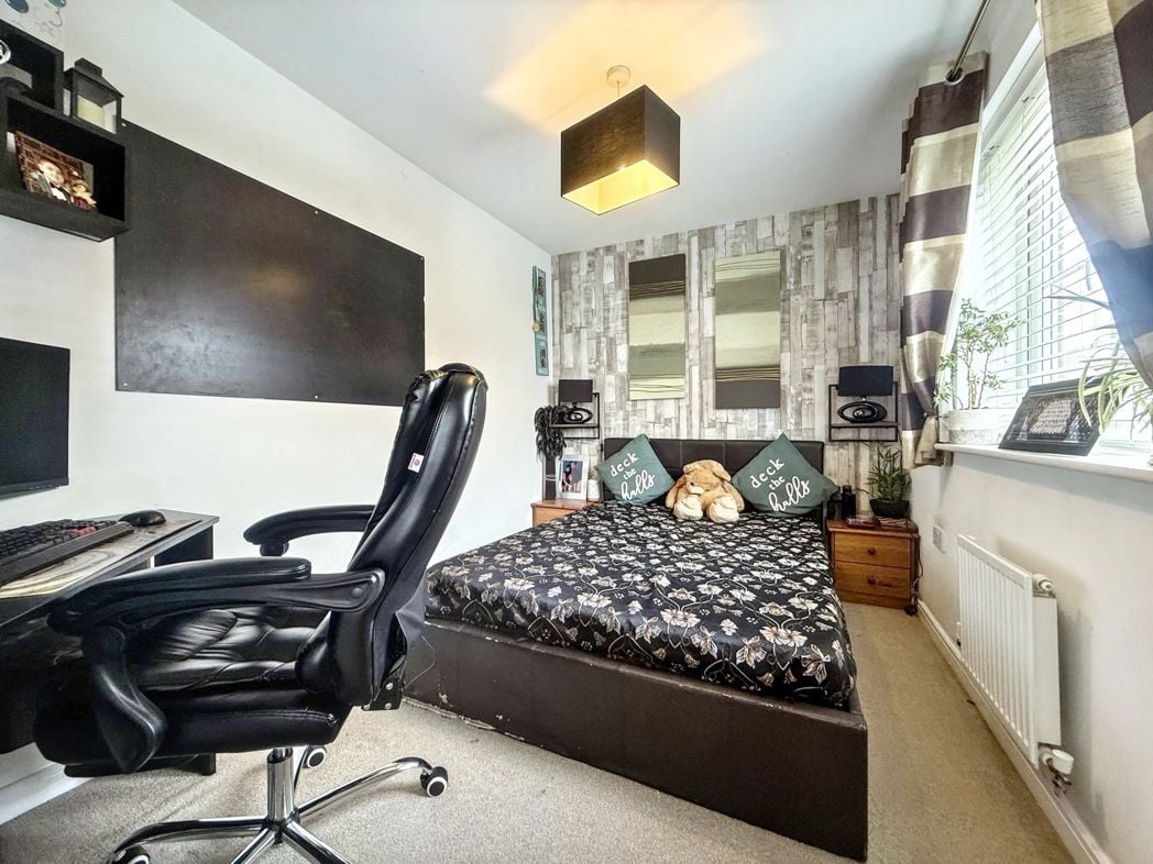 Property image 15 of 21