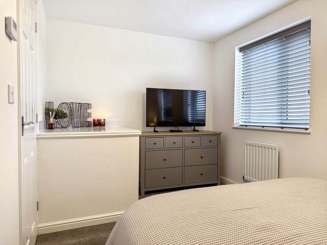 Property image 16 of 30