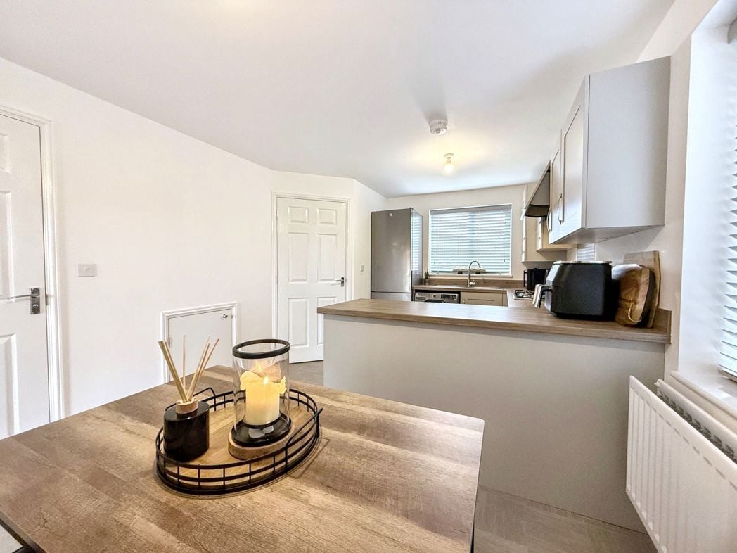 Property image 8 of 30