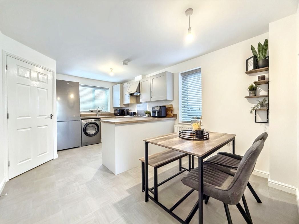 Property image 3 of 30