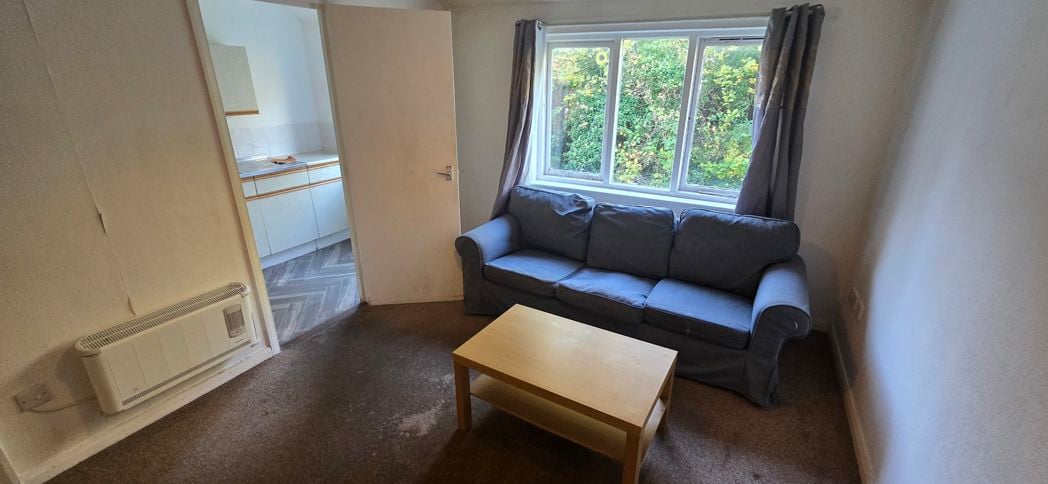 Property image 2 of 7