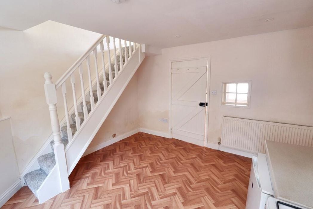 Property image 3 of 8
