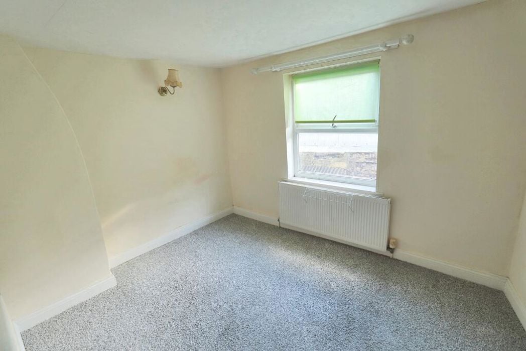Property image 6 of 8