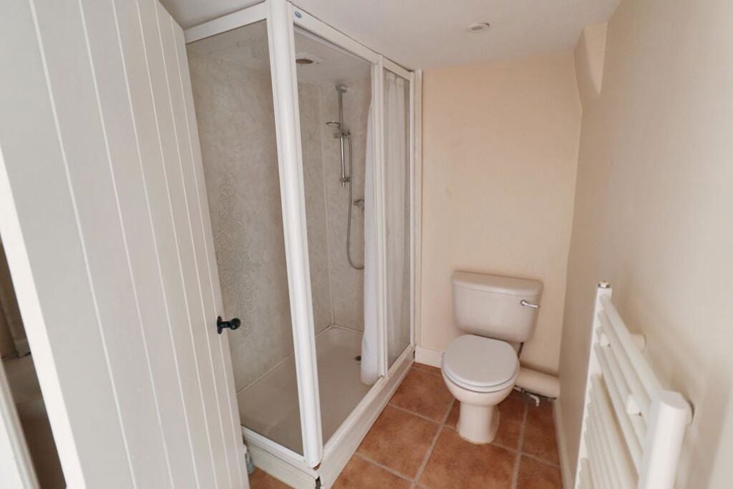 Property image 7 of 8