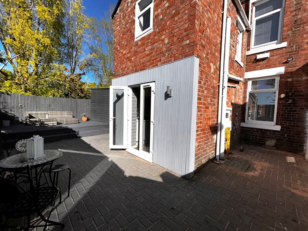 Property image 23 of 23