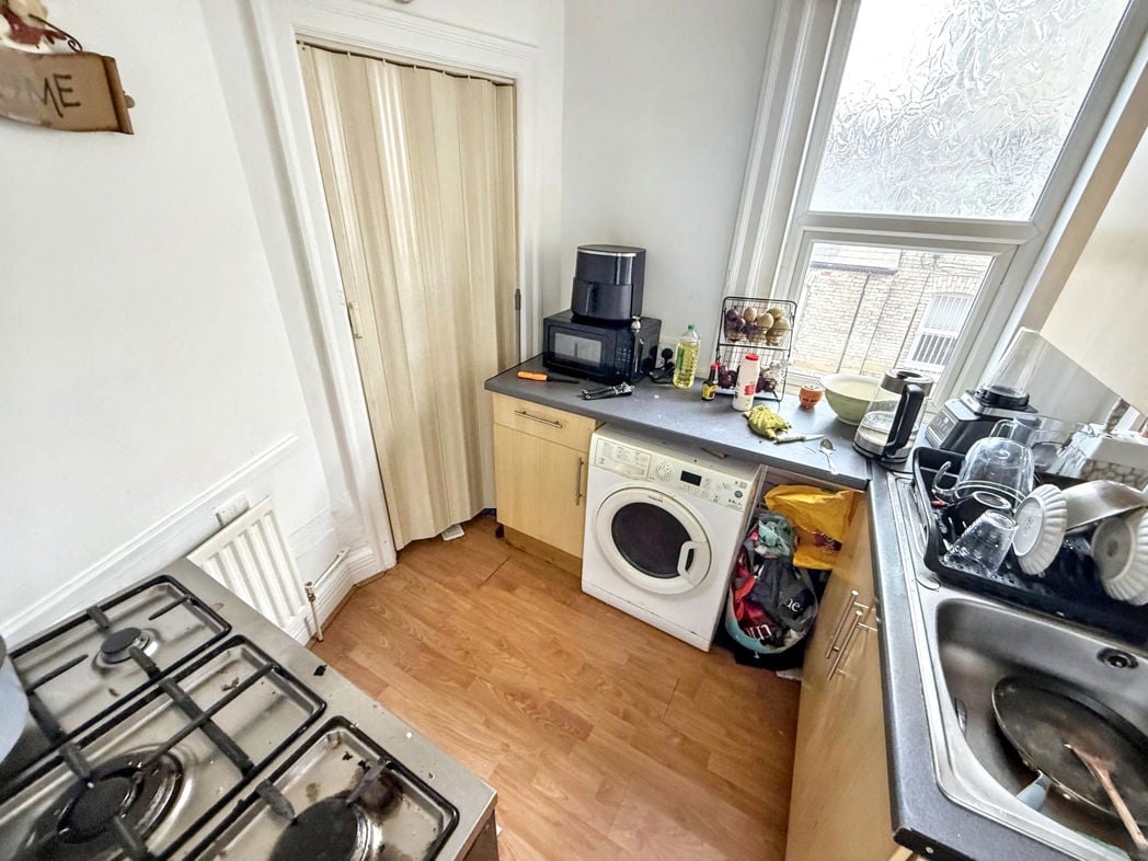 Property image 10 of 19