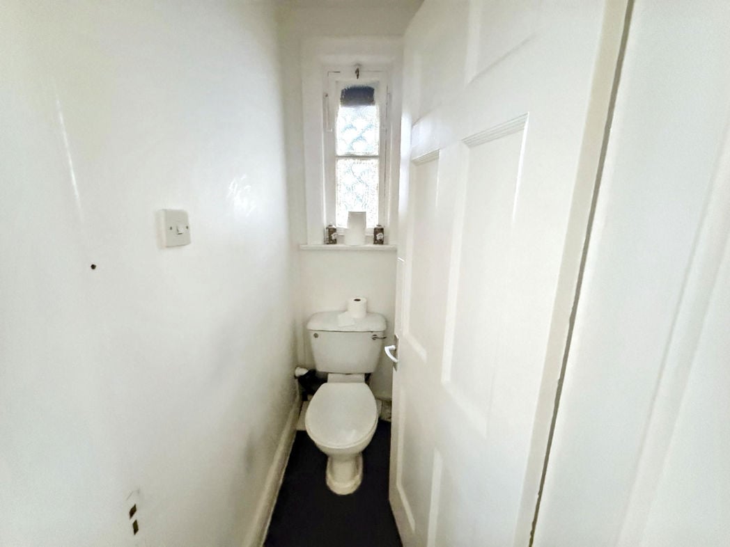 Property image 11 of 19