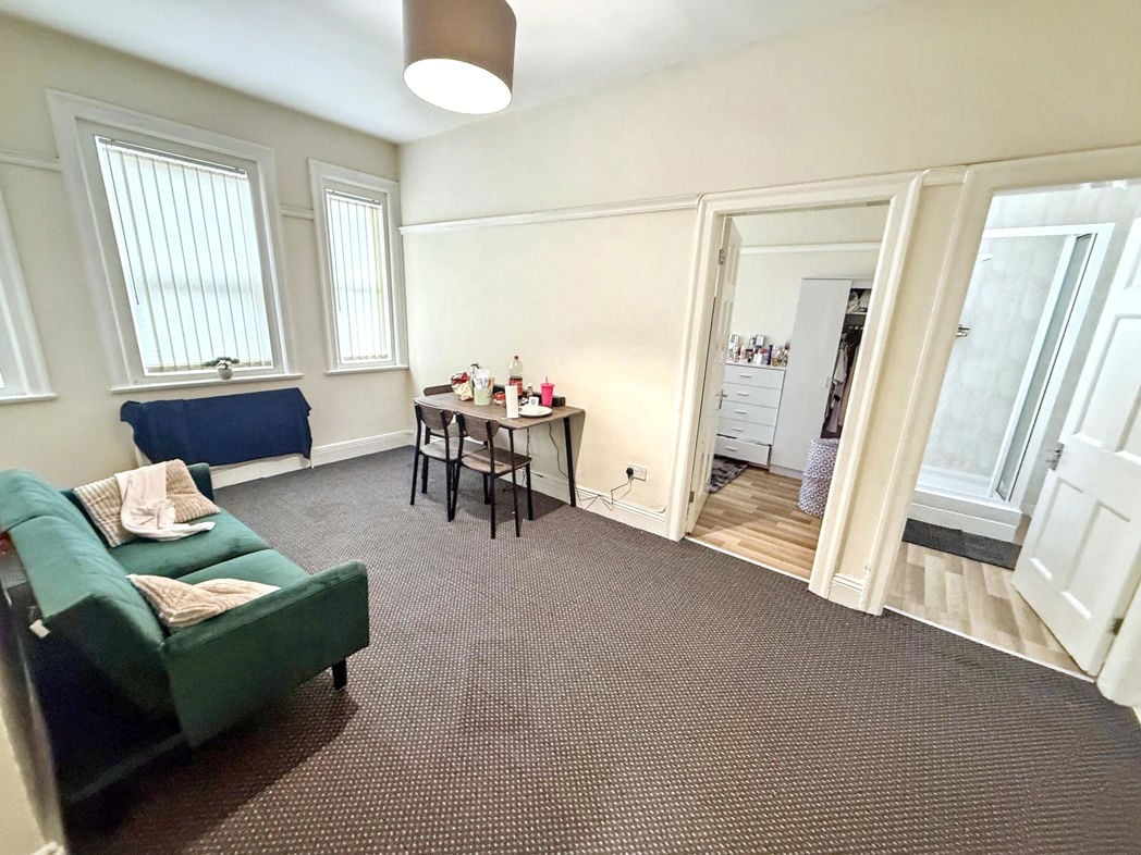 Property image 13 of 19