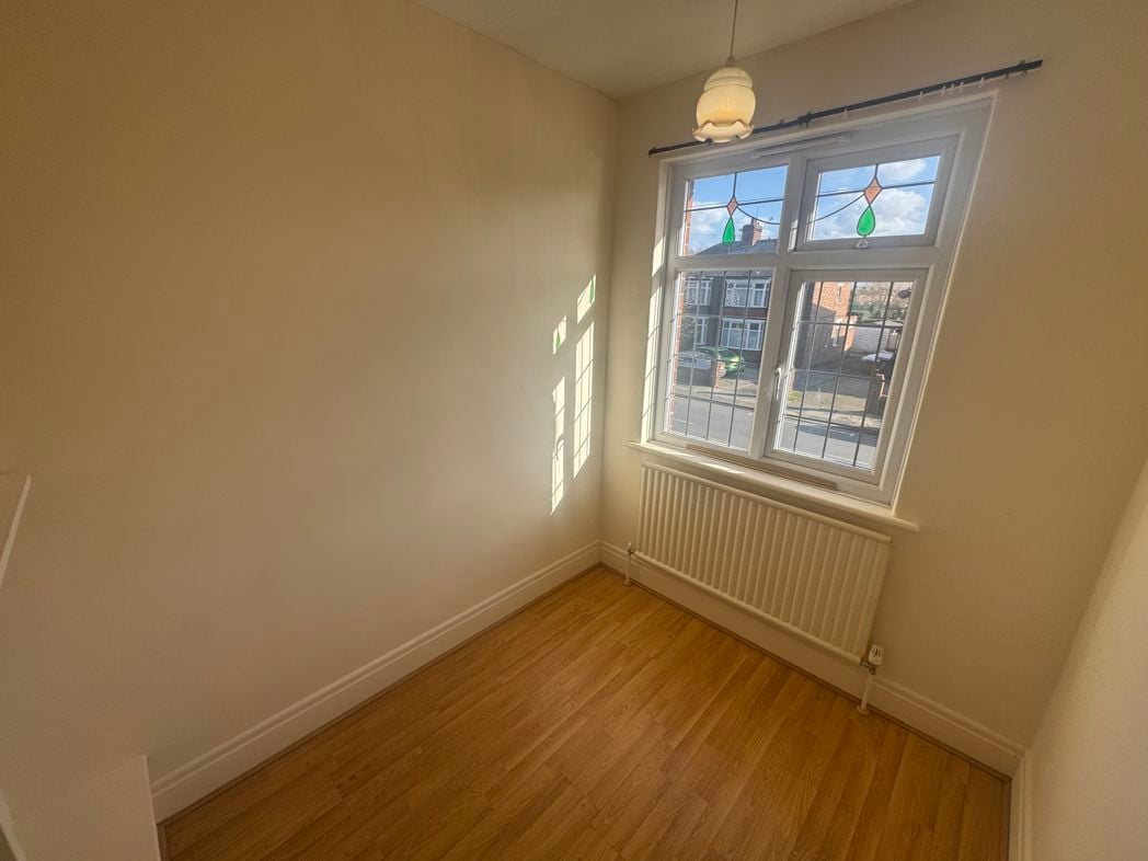 Property image 7 of 8