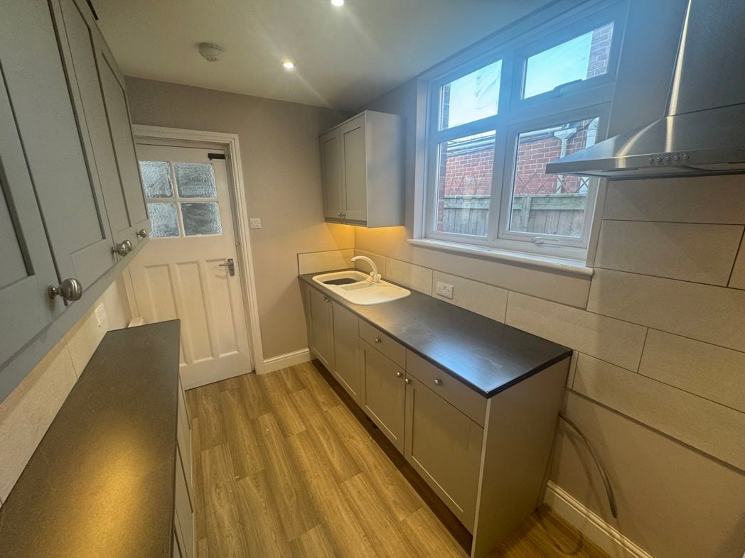Property image 4 of 8