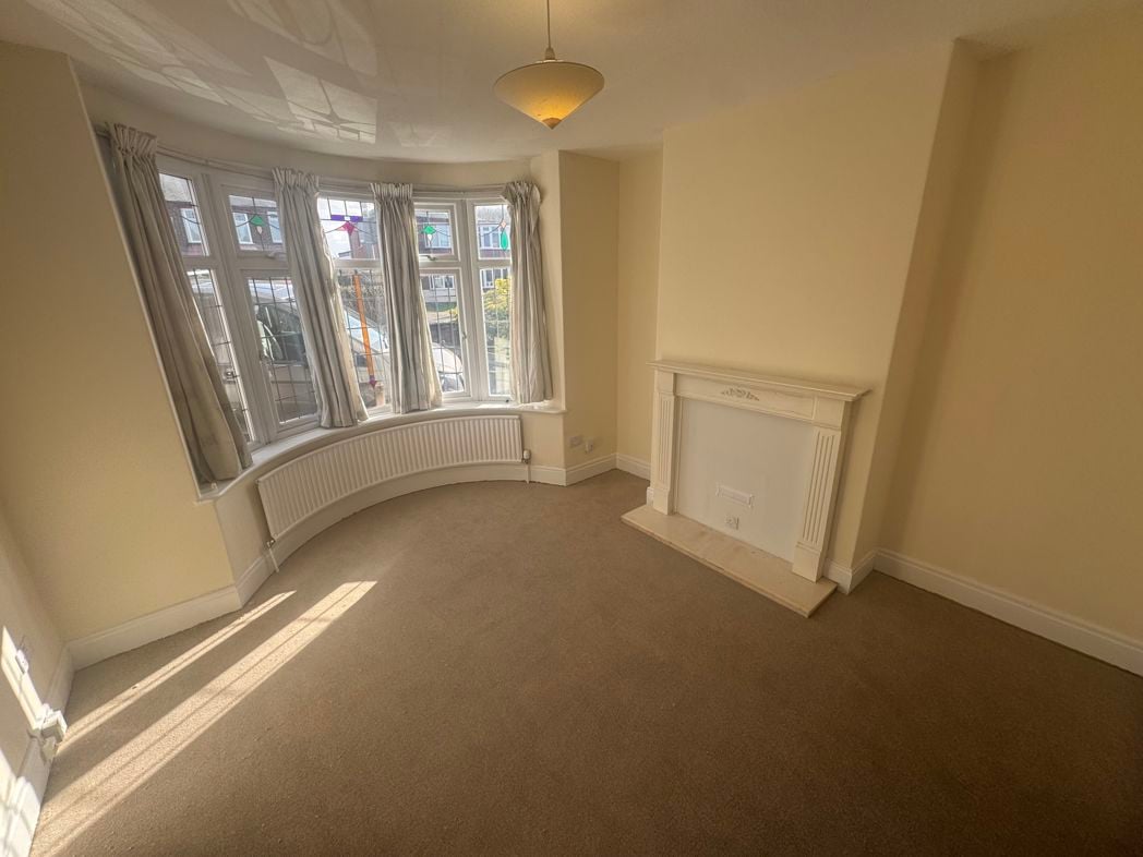Property image 2 of 8