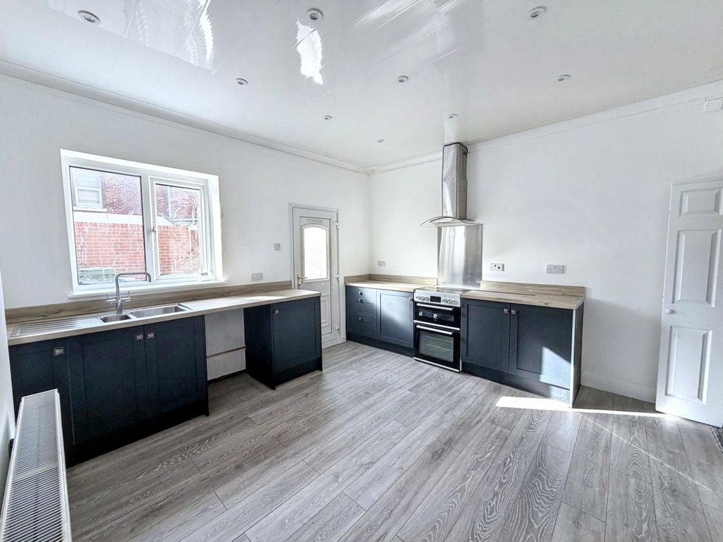 Property image 3 of 9