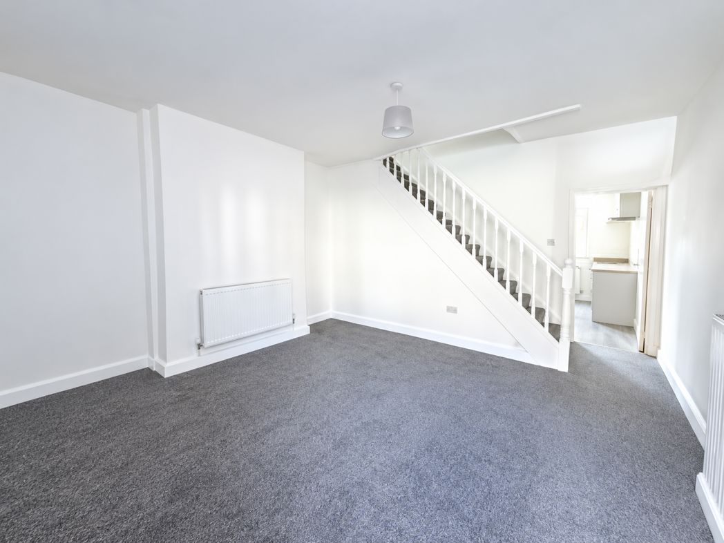 Property image 8 of 9