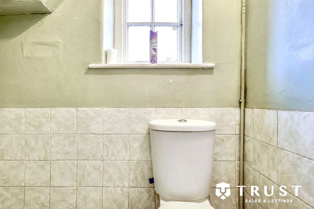 Property image 9 of 29