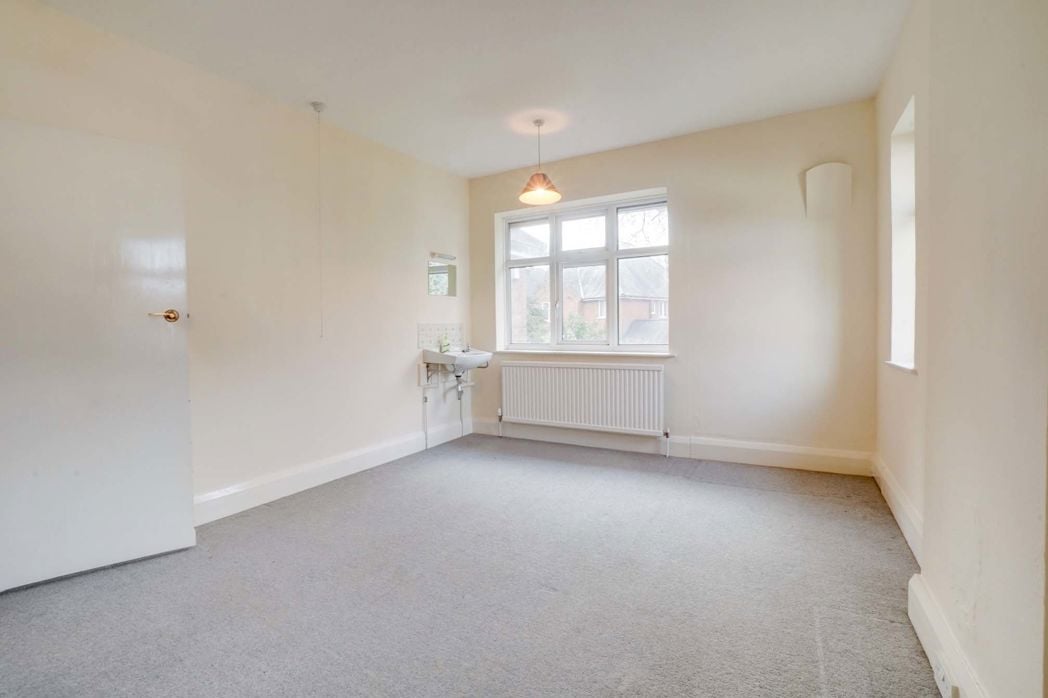 Property image 12 of 29