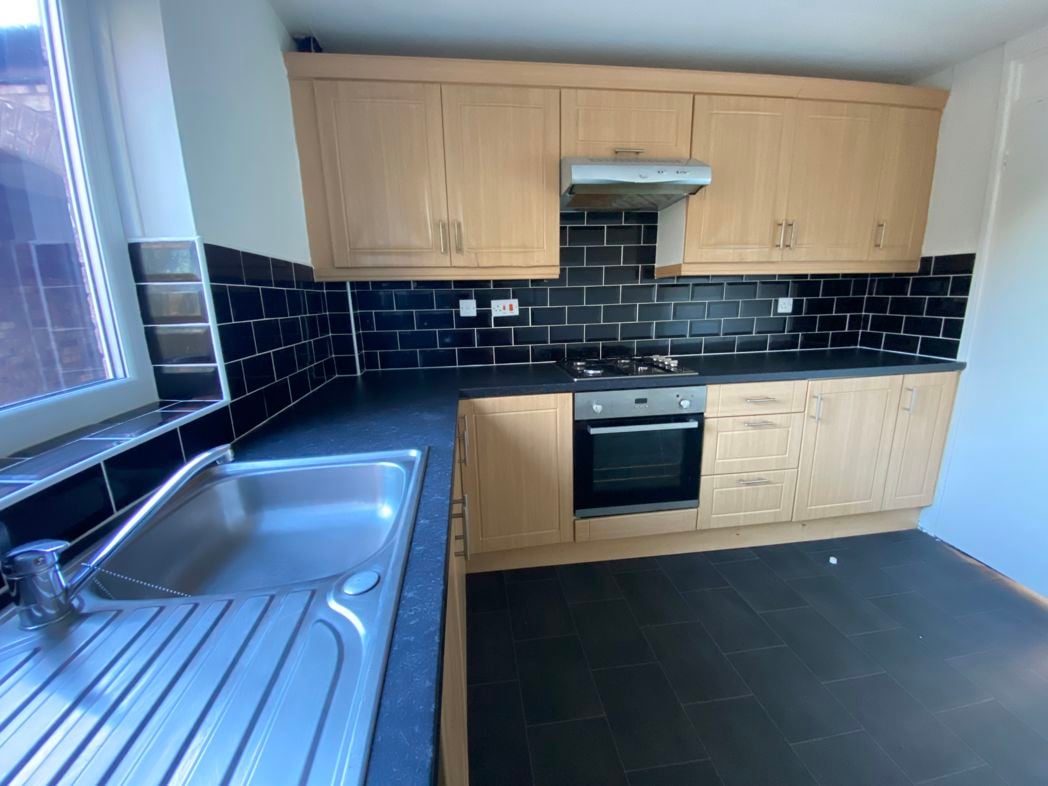 Property image 5 of 16