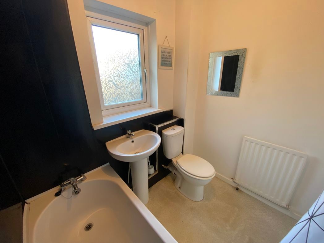 Property image 12 of 16