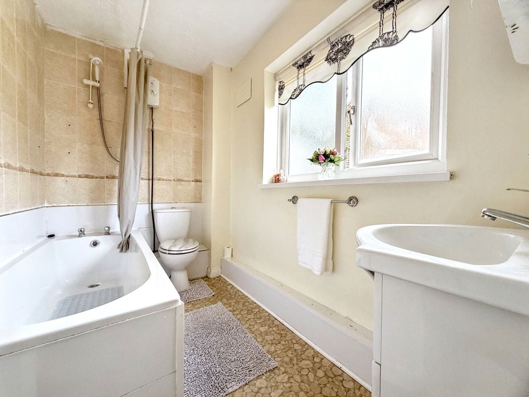 Property image 17 of 22