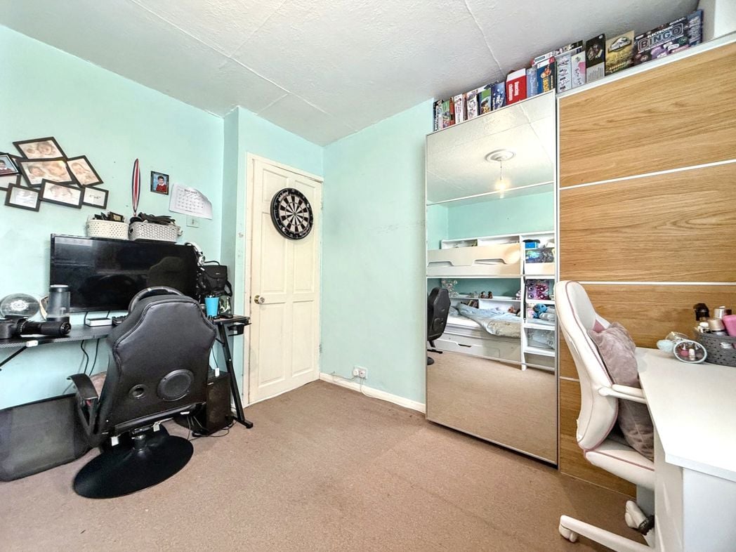 Property image 16 of 22