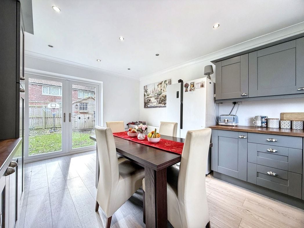 Property image 9 of 22