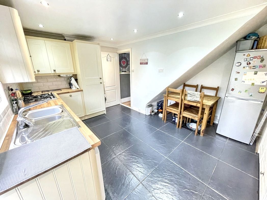 Property image 4 of 13