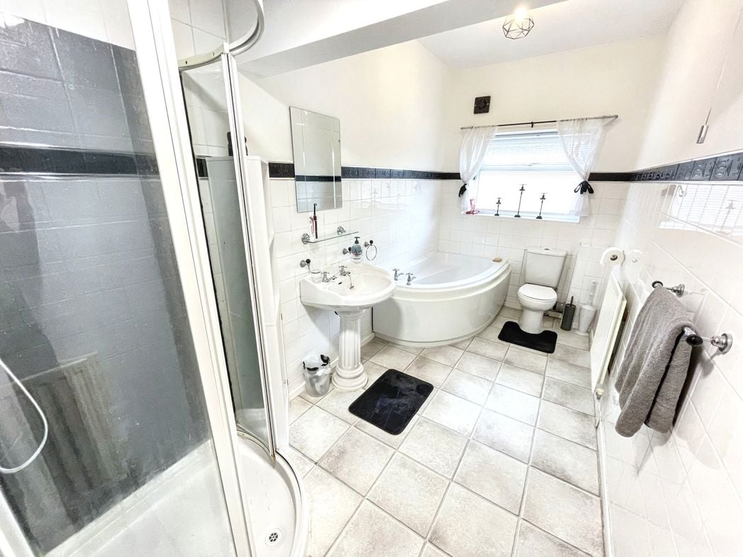 Property image 12 of 13