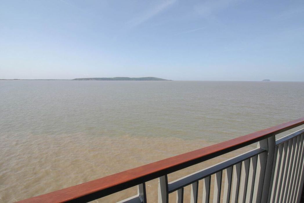 81 Pruen House, Weston Super Mare, Somerset, BS23 2AD