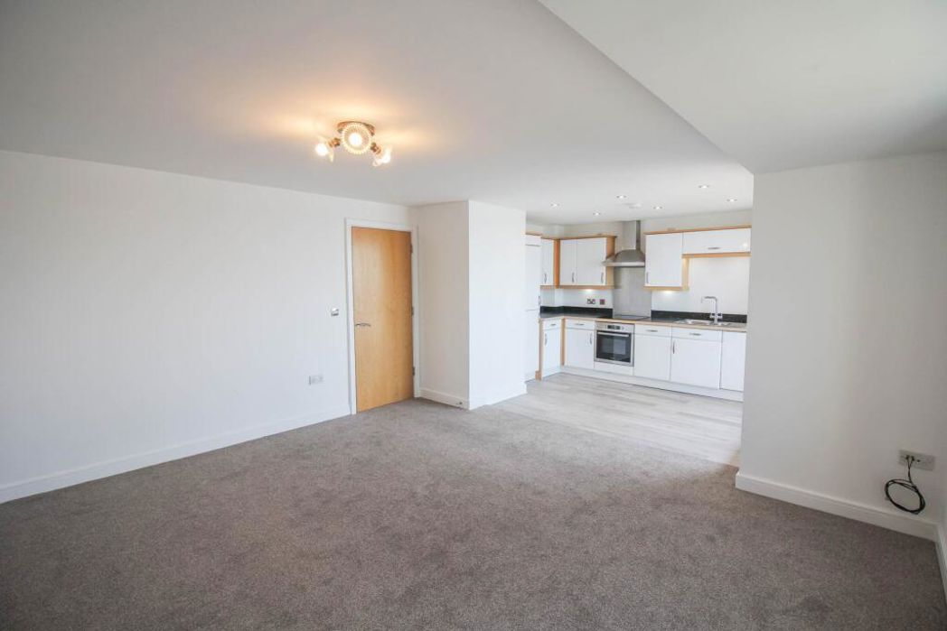 81 Pruen House, Weston Super Mare, Somerset, BS23 2AD