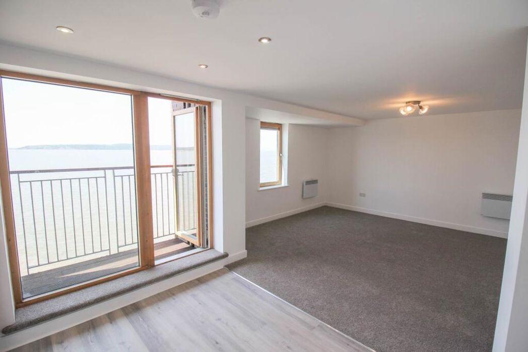 81 Pruen House, Weston Super Mare, Somerset, BS23 2AD