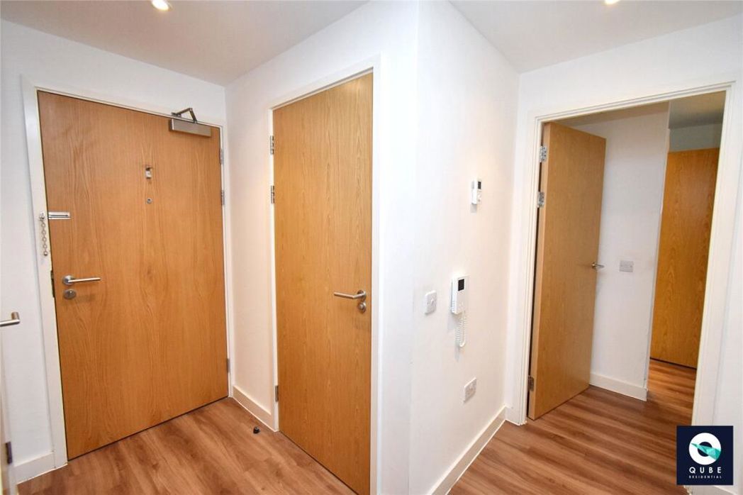 Property image 8 of 16