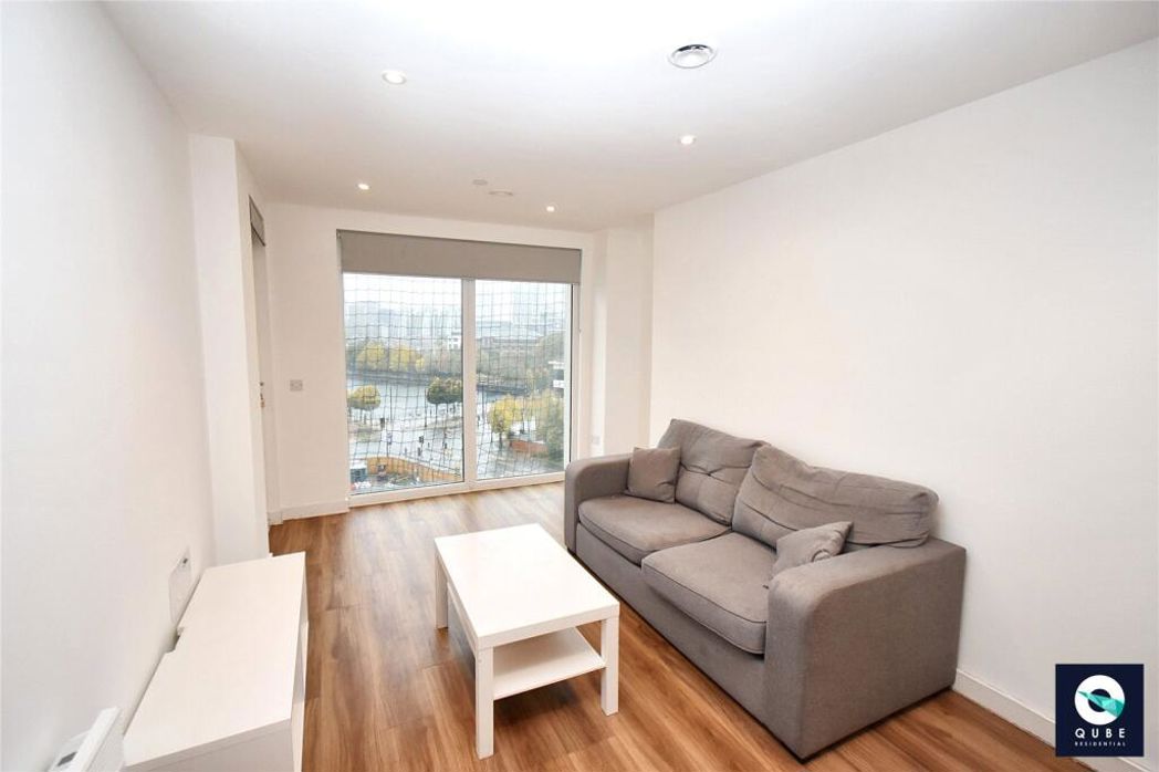 Property image 2 of 16