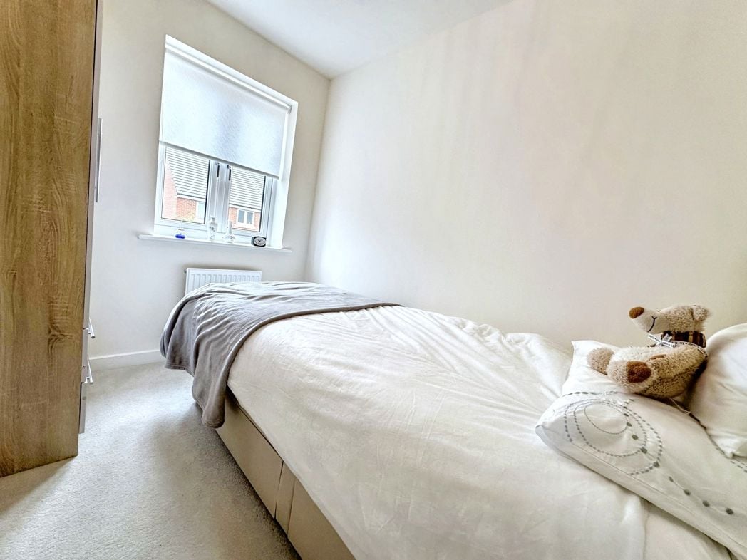 Property image 12 of 16